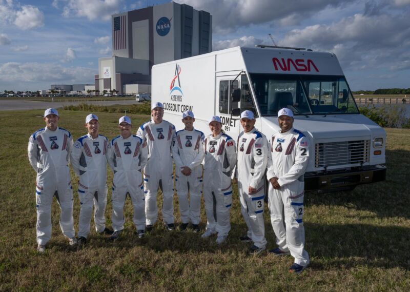 Image for the Tweet beginning: Get in, we're going to