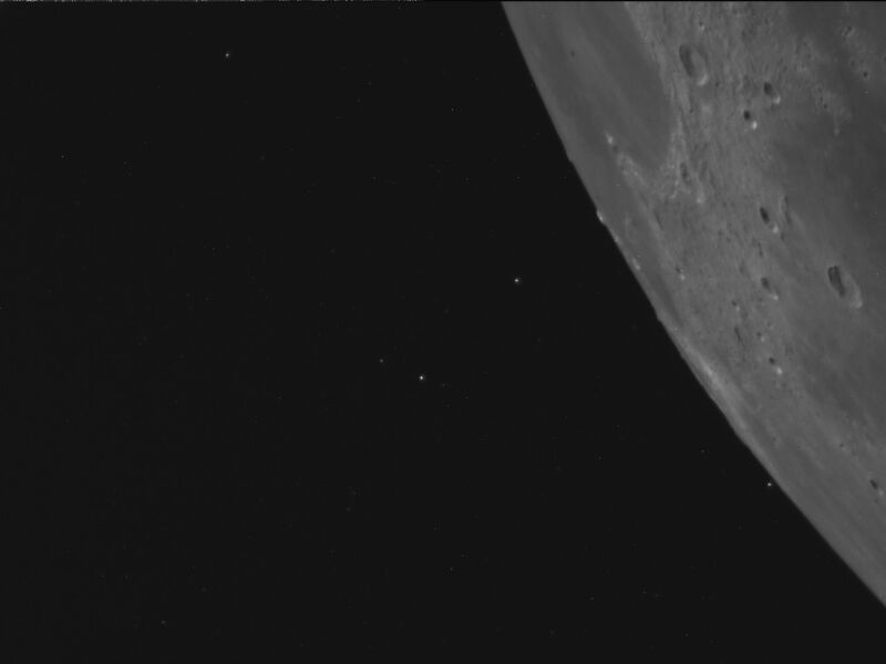 Image for the Tweet beginning: Artemis II made history with